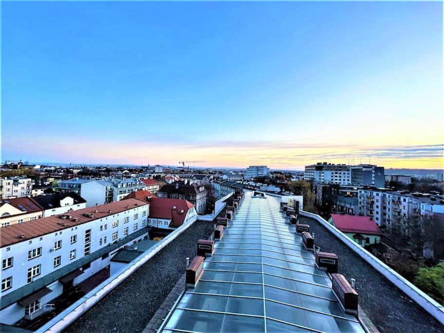 Exclusive Penthouse Near Citycenter 120M2 +Netflix Krasków Eksteriør bilde