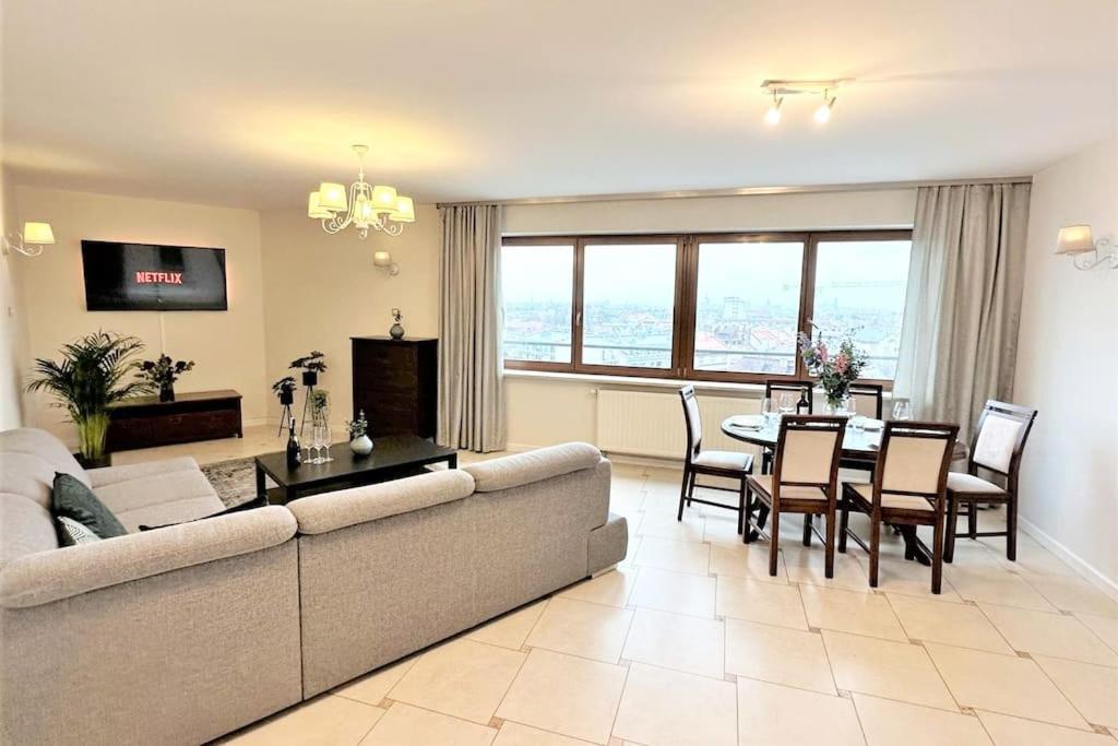 Exclusive Penthouse Near Citycenter 120M2 +Netflix Krasków Eksteriør bilde
