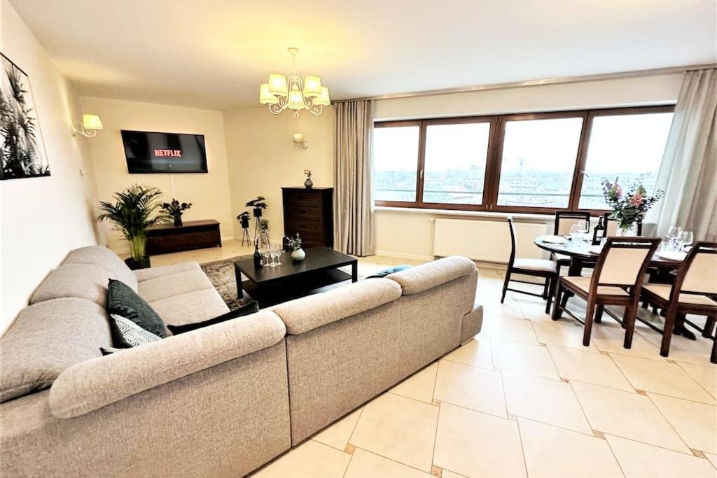 Exclusive Penthouse Near Citycenter 120M2 +Netflix Krasków Eksteriør bilde