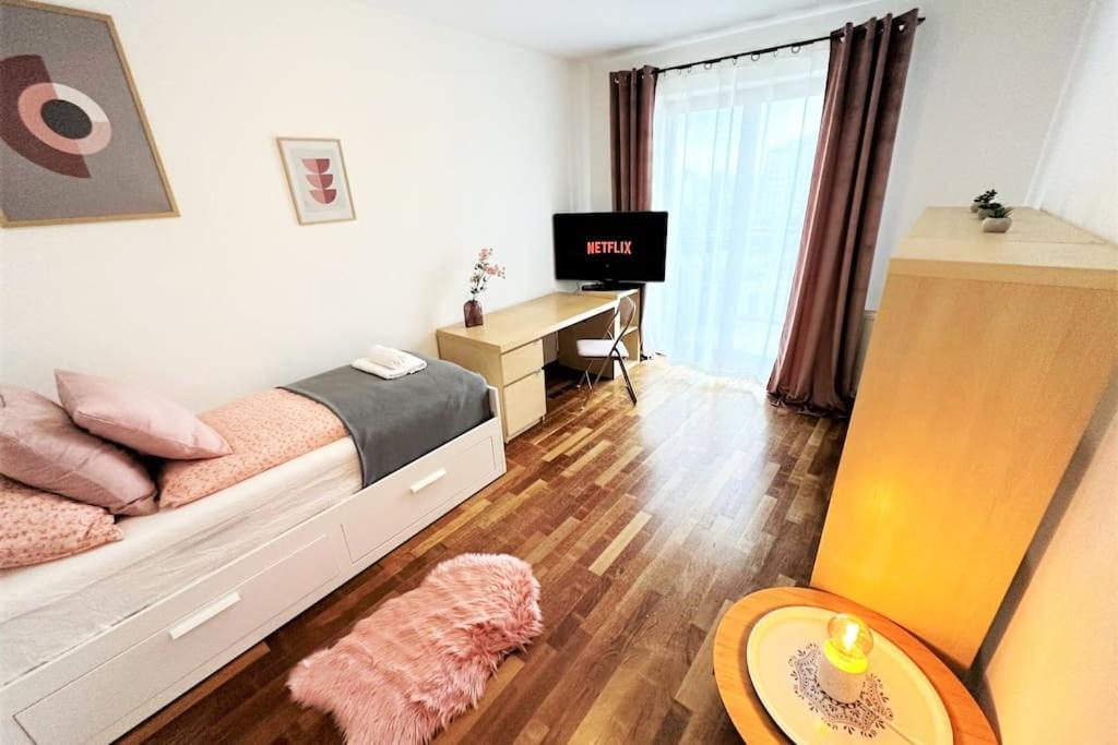 Exclusive Penthouse Near Citycenter 120M2 +Netflix Krasków Eksteriør bilde