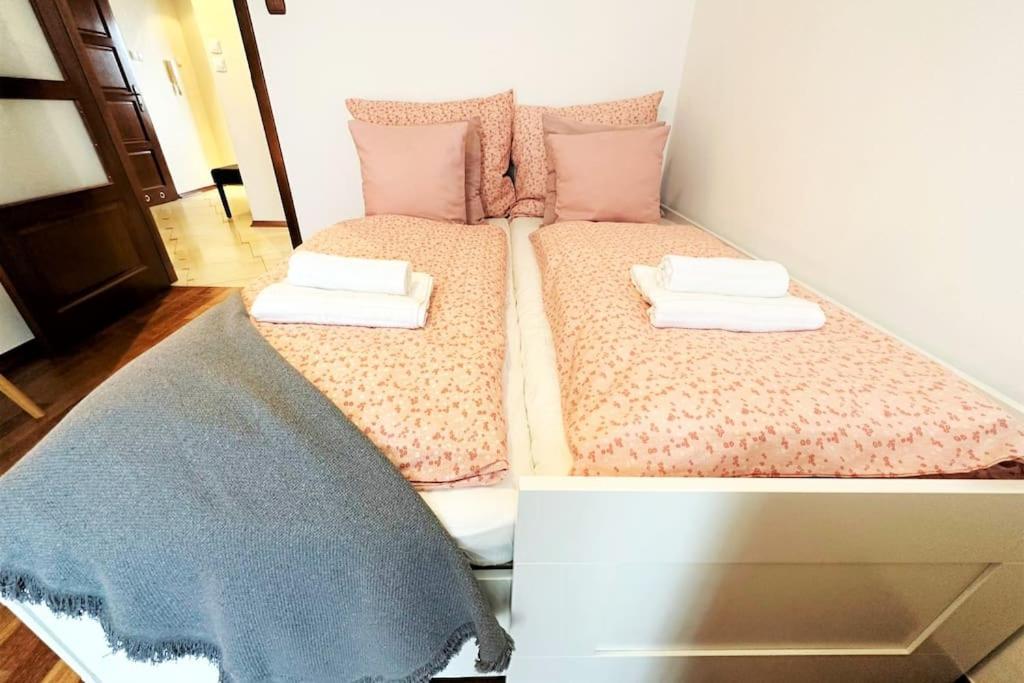 Exclusive Penthouse Near Citycenter 120M2 +Netflix Krasków Eksteriør bilde