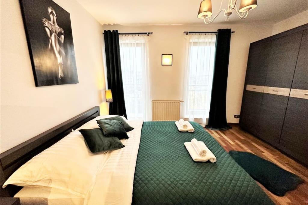 Exclusive Penthouse Near Citycenter 120M2 +Netflix Krasków Eksteriør bilde
